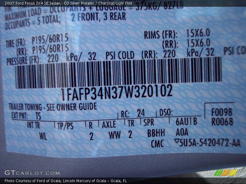 CD Silver Metallic / Charcoal/Light Flint 2007 Ford Focus ZX4 SE Sedan