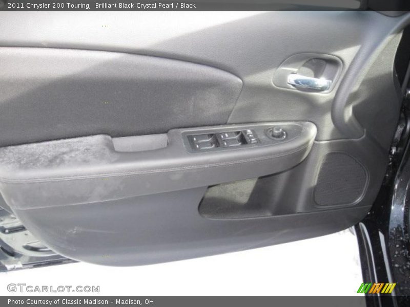 Brilliant Black Crystal Pearl / Black 2011 Chrysler 200 Touring