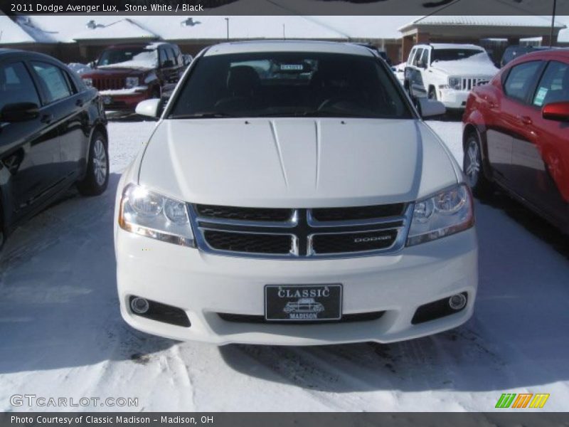 Stone White / Black 2011 Dodge Avenger Lux