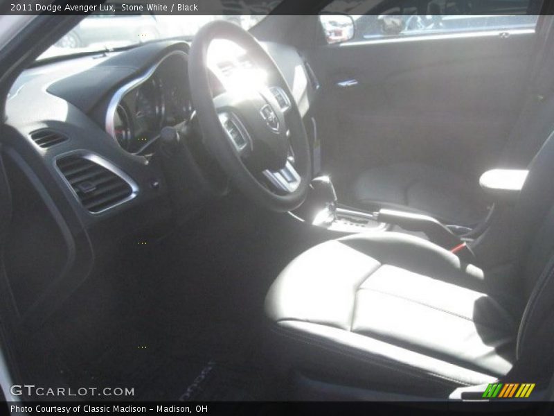 Stone White / Black 2011 Dodge Avenger Lux