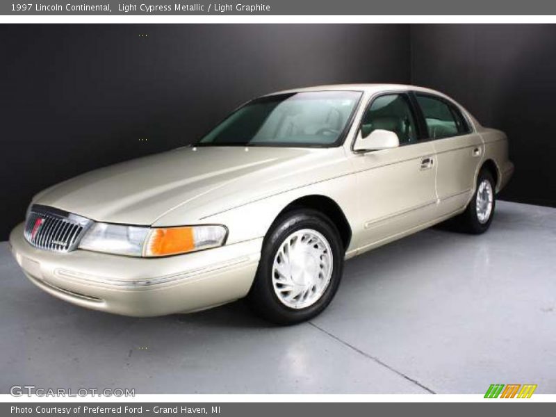 Light Cypress Metallic / Light Graphite 1997 Lincoln Continental
