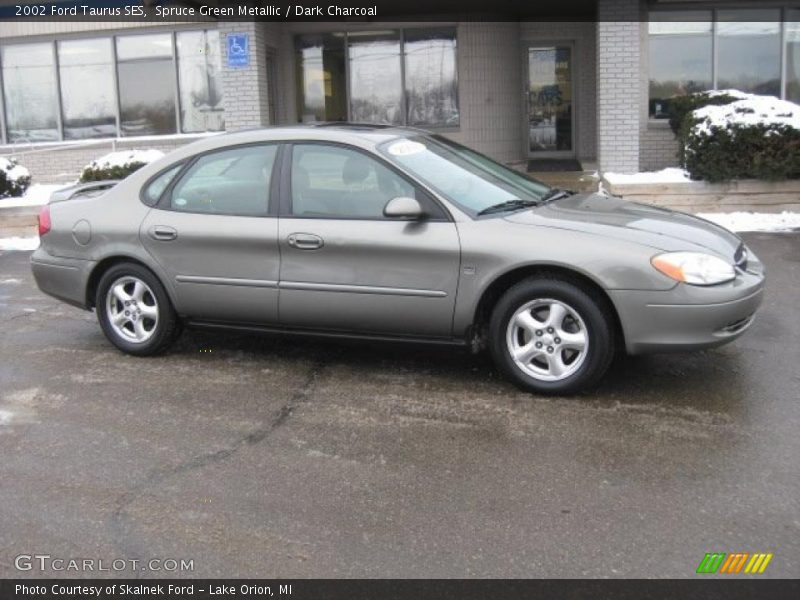 Spruce Green Metallic / Dark Charcoal 2002 Ford Taurus SES