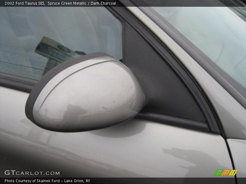 Spruce Green Metallic / Dark Charcoal 2002 Ford Taurus SES