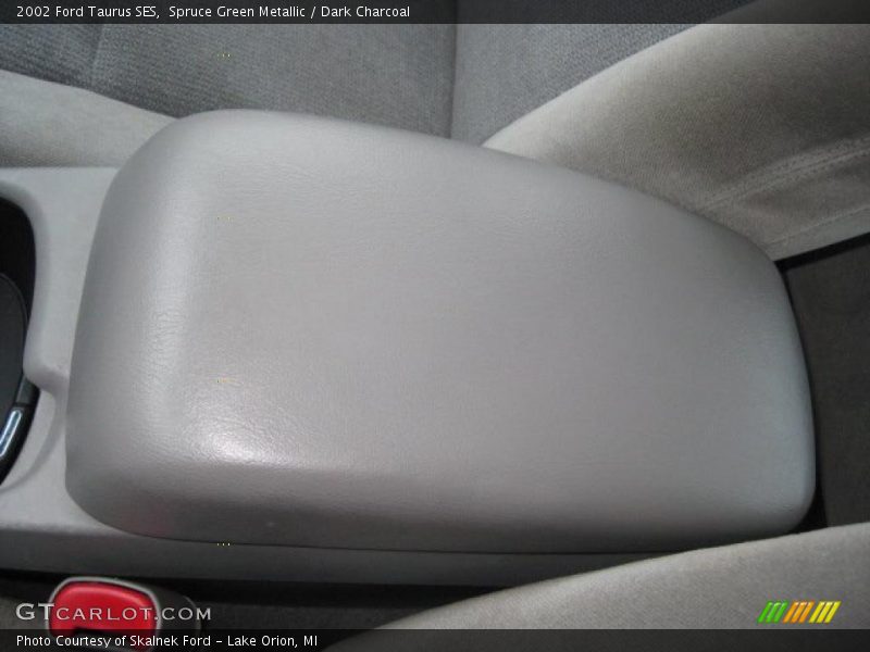 Spruce Green Metallic / Dark Charcoal 2002 Ford Taurus SES