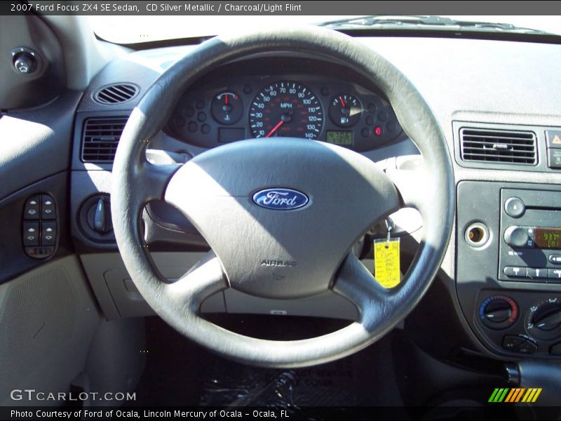 CD Silver Metallic / Charcoal/Light Flint 2007 Ford Focus ZX4 SE Sedan