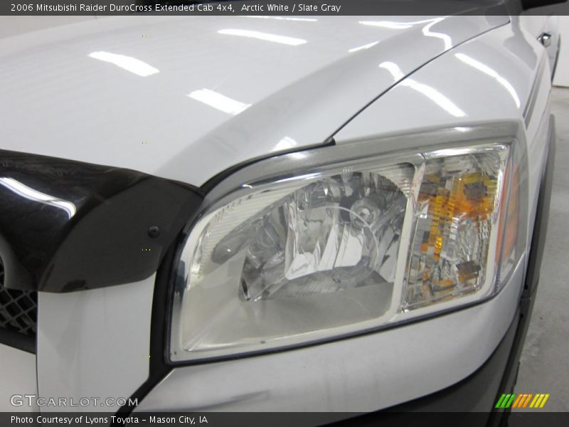 Arctic White / Slate Gray 2006 Mitsubishi Raider DuroCross Extended Cab 4x4
