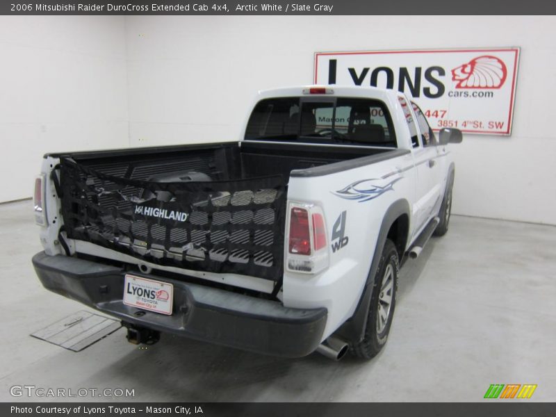 Arctic White / Slate Gray 2006 Mitsubishi Raider DuroCross Extended Cab 4x4