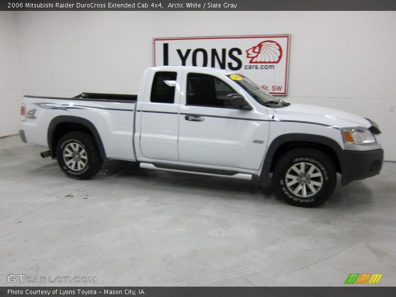 Arctic White / Slate Gray 2006 Mitsubishi Raider DuroCross Extended Cab 4x4