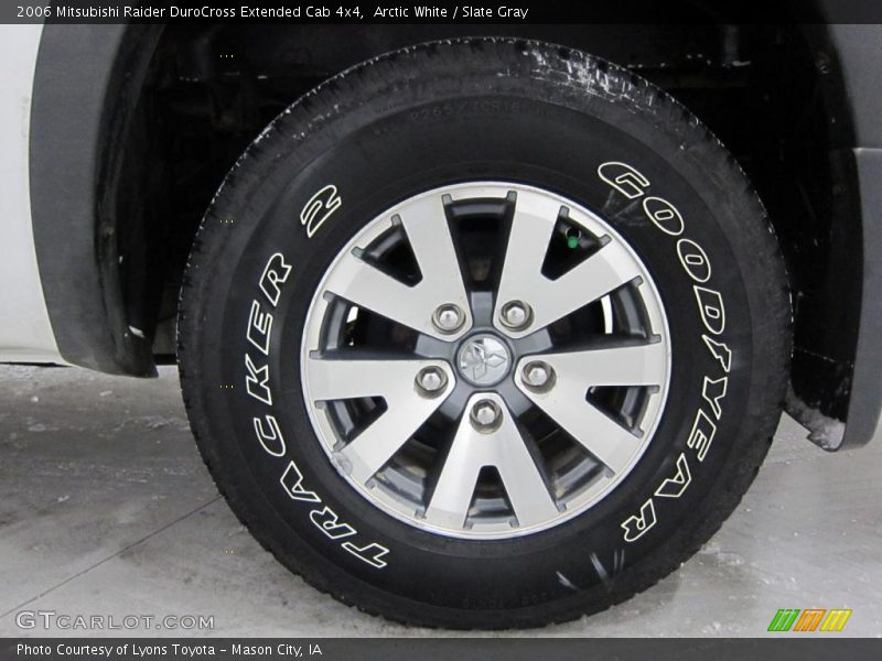  2006 Raider DuroCross Extended Cab 4x4 Wheel