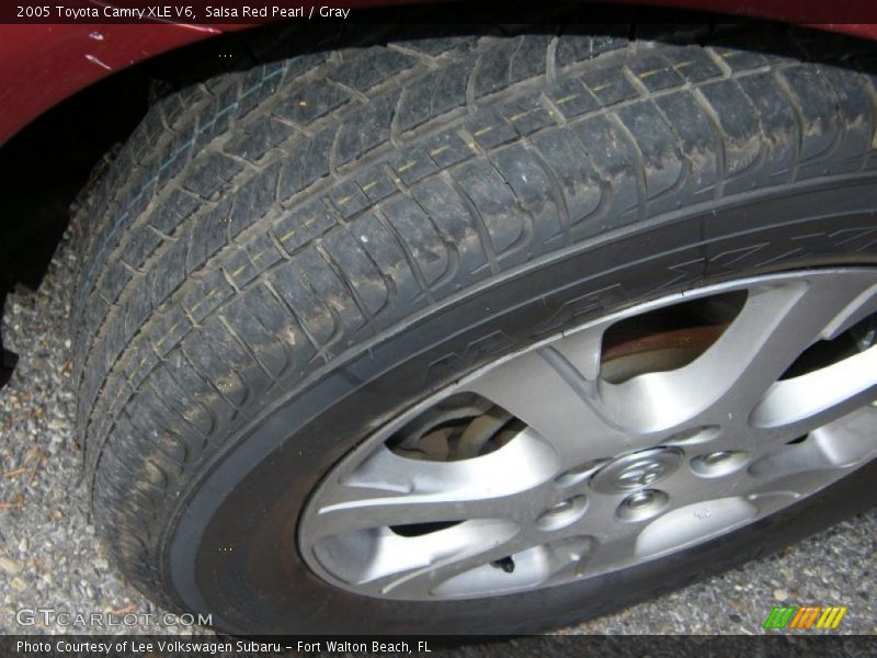 Salsa Red Pearl / Gray 2005 Toyota Camry XLE V6