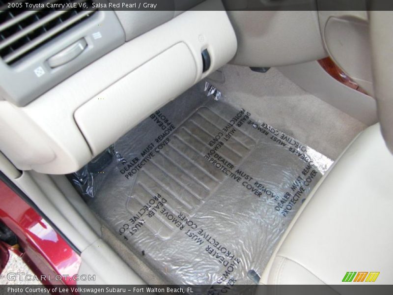 Salsa Red Pearl / Gray 2005 Toyota Camry XLE V6