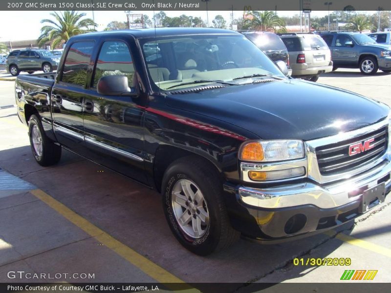 Onyx Black / Neutral 2007 GMC Sierra 1500 Classic SLE Crew Cab