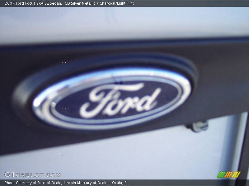 CD Silver Metallic / Charcoal/Light Flint 2007 Ford Focus ZX4 SE Sedan