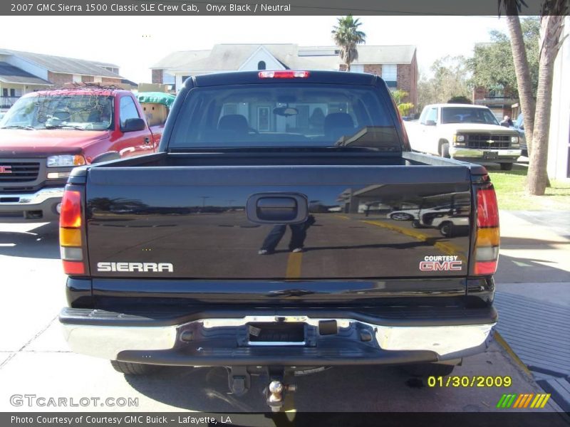 Onyx Black / Neutral 2007 GMC Sierra 1500 Classic SLE Crew Cab