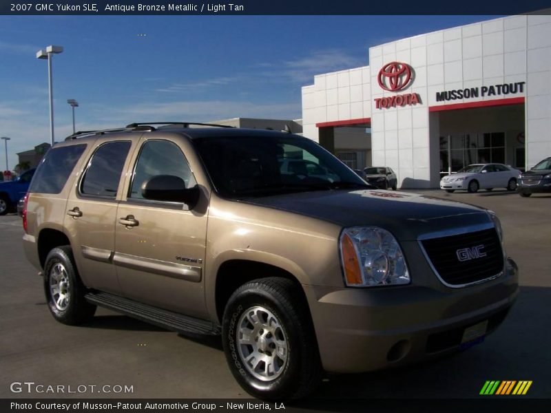 Antique Bronze Metallic / Light Tan 2007 GMC Yukon SLE