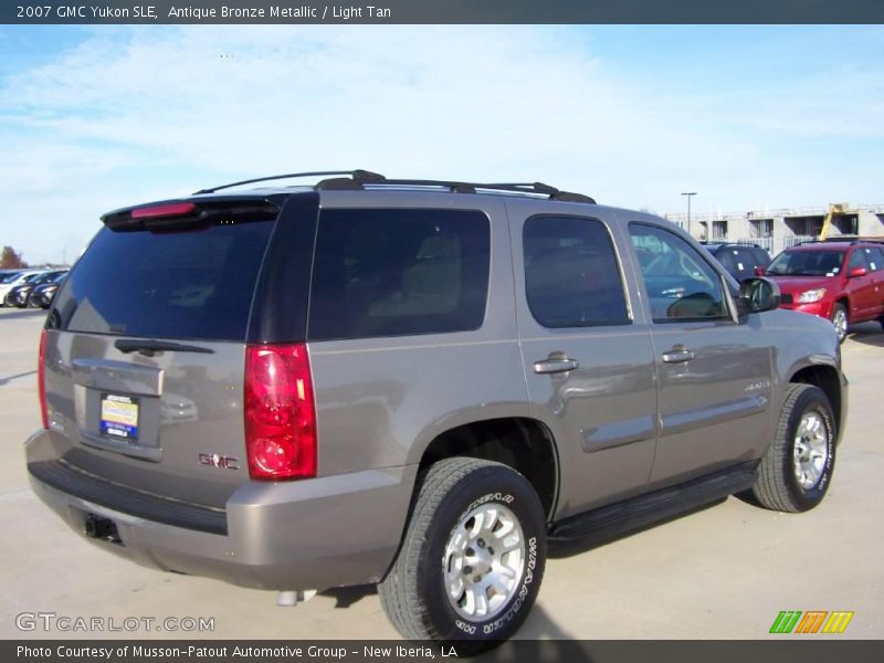 Antique Bronze Metallic / Light Tan 2007 GMC Yukon SLE