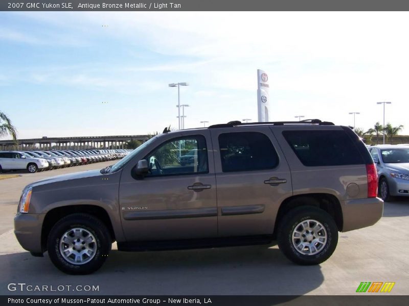 Antique Bronze Metallic / Light Tan 2007 GMC Yukon SLE