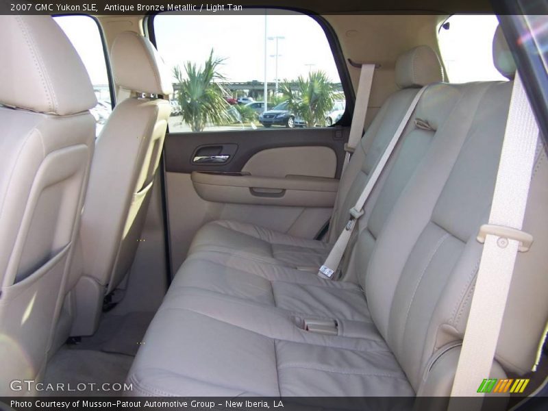 Antique Bronze Metallic / Light Tan 2007 GMC Yukon SLE