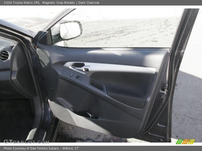 Magnetic Gray Metallic / Dark Charcoal 2009 Toyota Matrix XRS