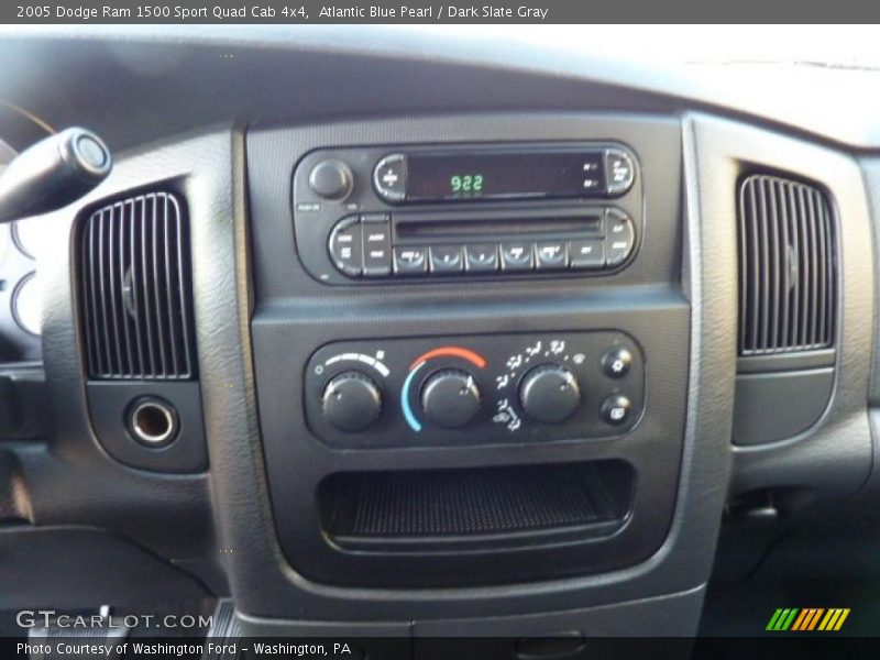 Atlantic Blue Pearl / Dark Slate Gray 2005 Dodge Ram 1500 Sport Quad Cab 4x4