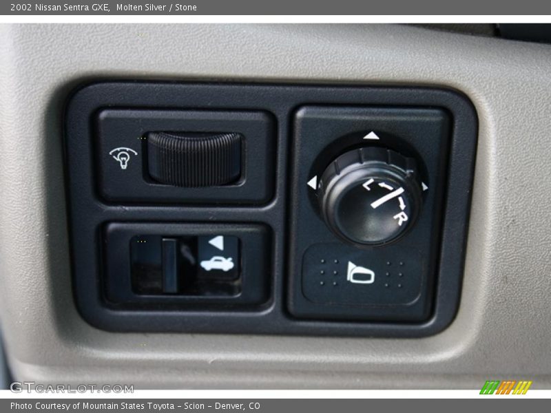 Molten Silver / Stone 2002 Nissan Sentra GXE