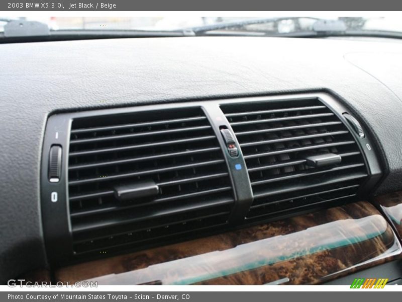 Jet Black / Beige 2003 BMW X5 3.0i