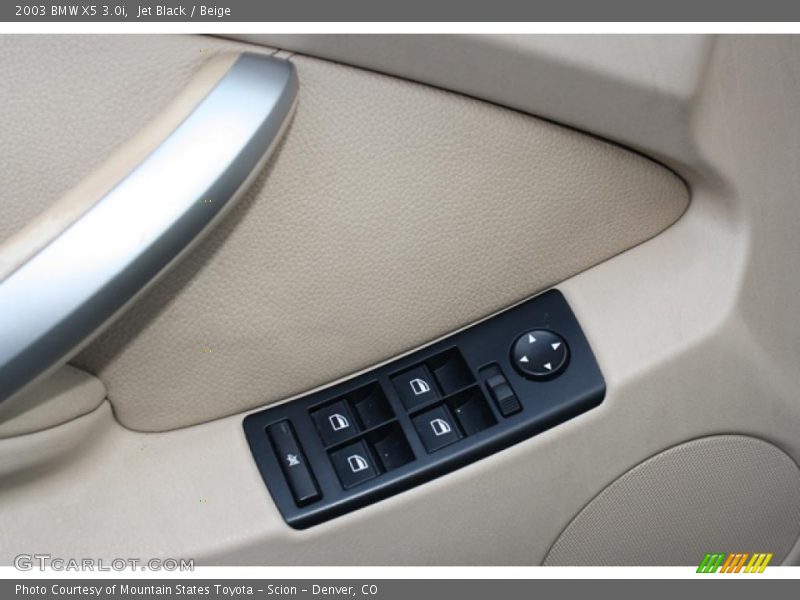 Jet Black / Beige 2003 BMW X5 3.0i