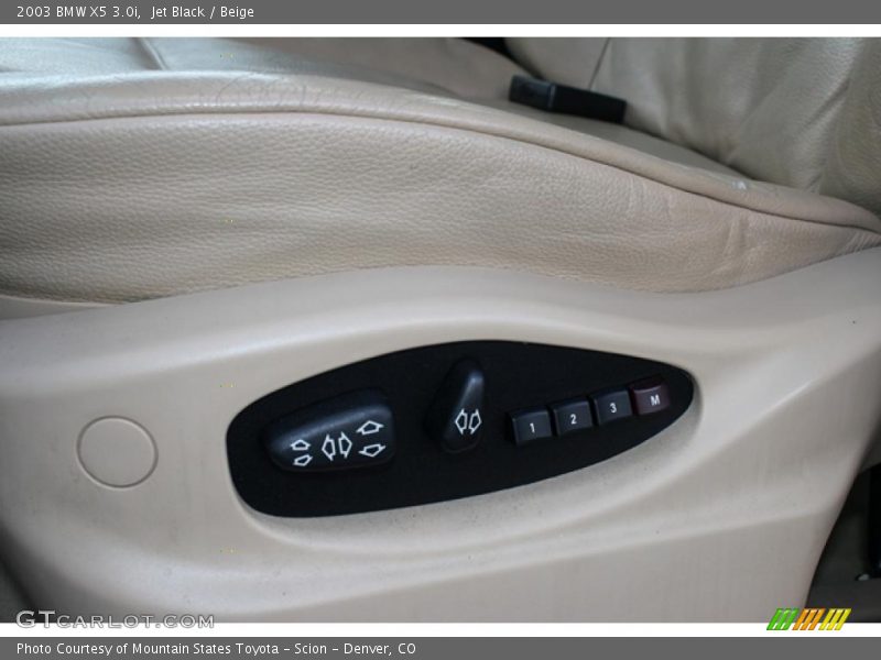 Jet Black / Beige 2003 BMW X5 3.0i