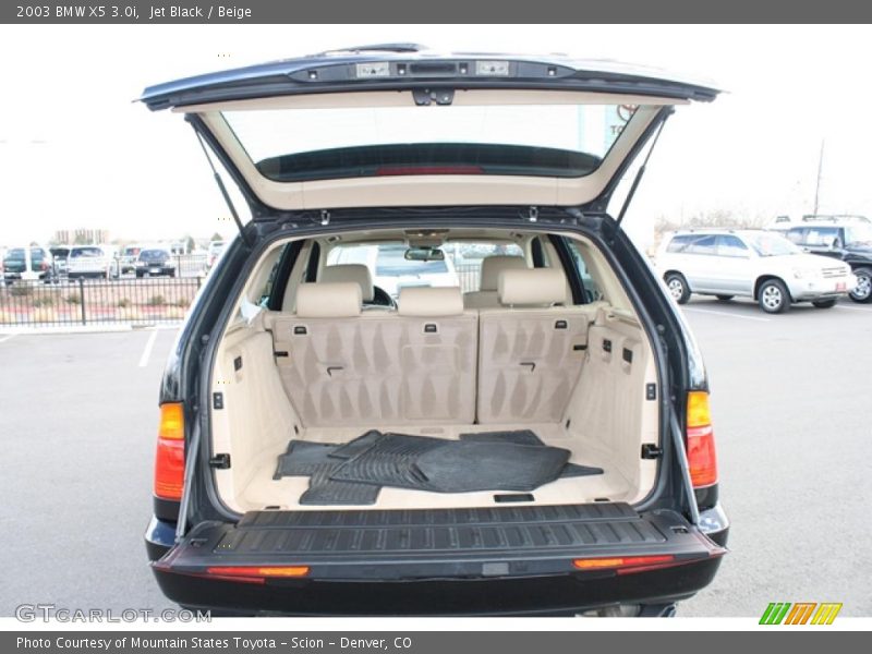 Jet Black / Beige 2003 BMW X5 3.0i