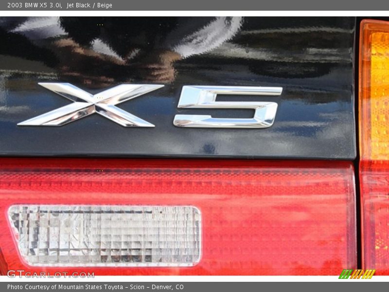 Jet Black / Beige 2003 BMW X5 3.0i
