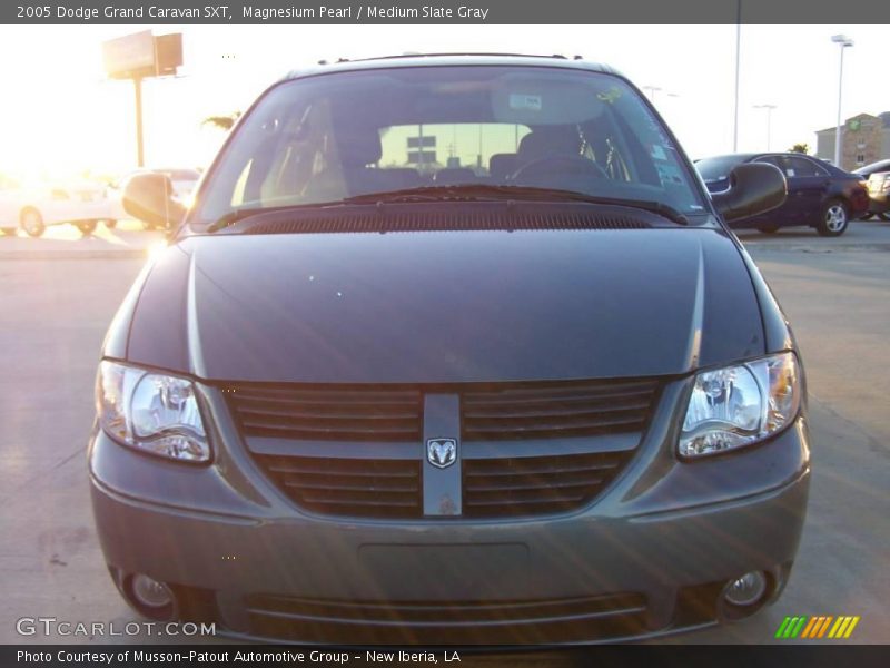Magnesium Pearl / Medium Slate Gray 2005 Dodge Grand Caravan SXT