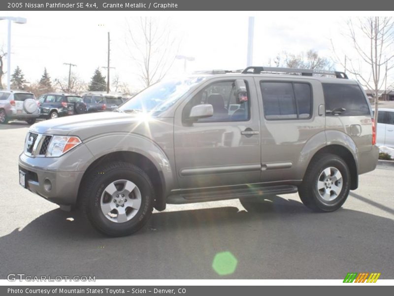 Granite Metallic / Graphite 2005 Nissan Pathfinder SE 4x4