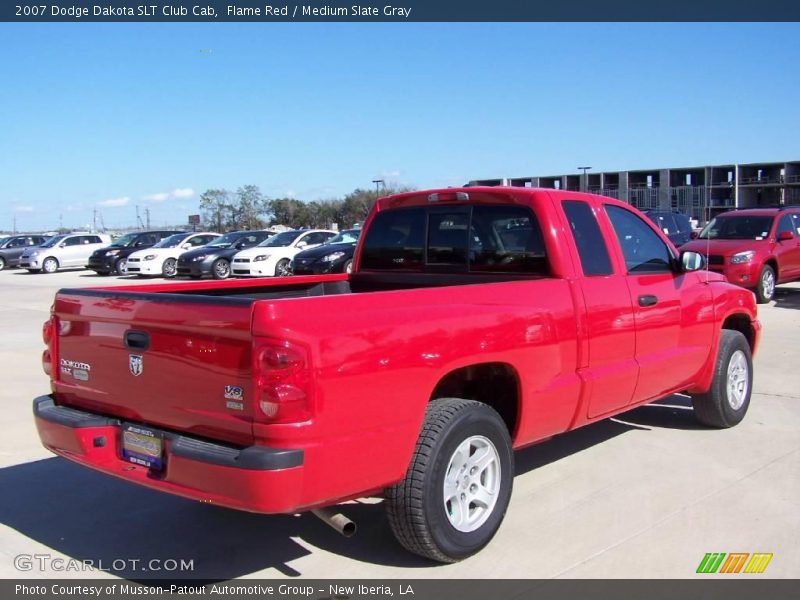 Flame Red / Medium Slate Gray 2007 Dodge Dakota SLT Club Cab