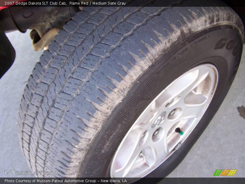 Flame Red / Medium Slate Gray 2007 Dodge Dakota SLT Club Cab