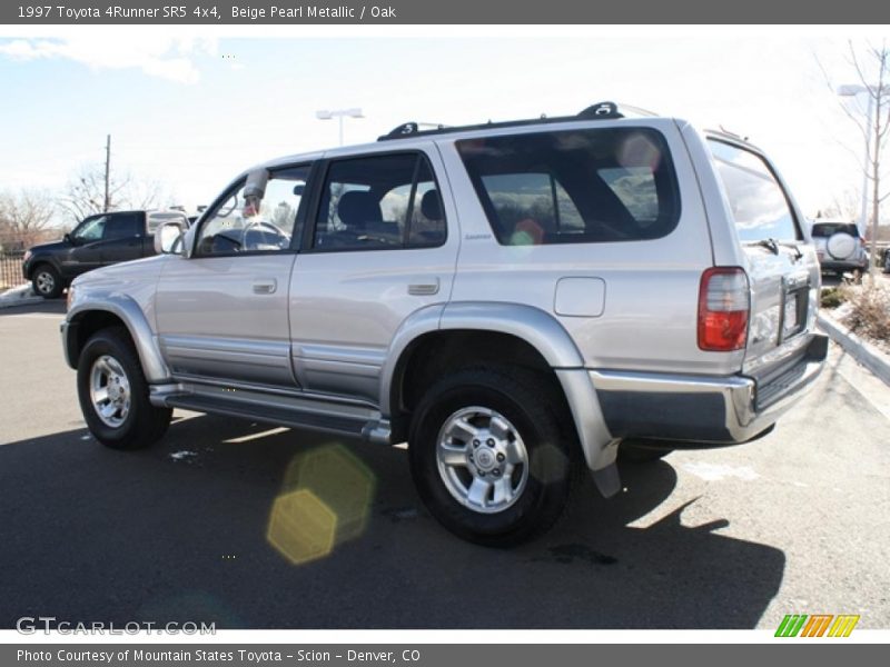 Beige Pearl Metallic / Oak 1997 Toyota 4Runner SR5 4x4