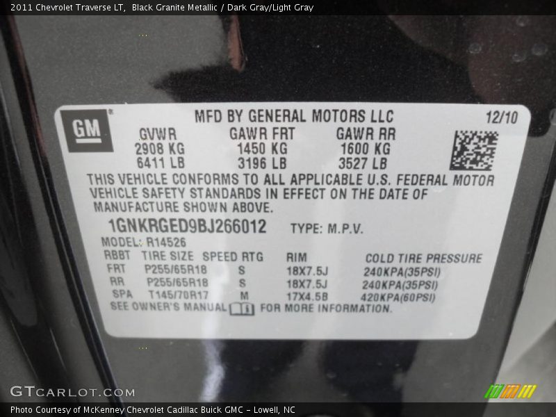 Black Granite Metallic / Dark Gray/Light Gray 2011 Chevrolet Traverse LT