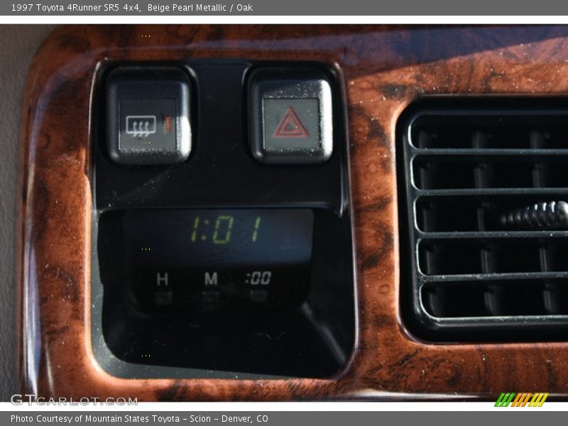 Beige Pearl Metallic / Oak 1997 Toyota 4Runner SR5 4x4