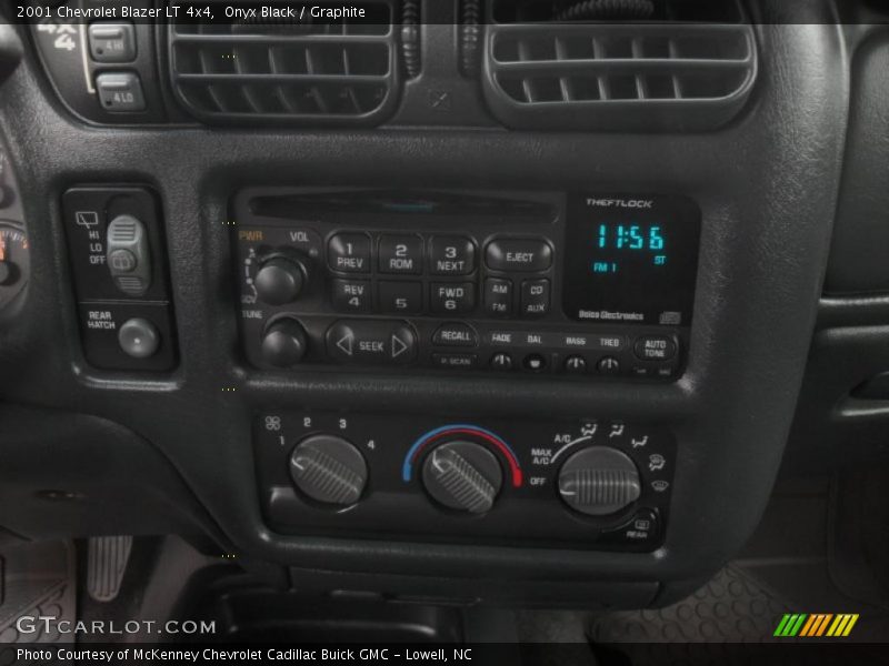 Onyx Black / Graphite 2001 Chevrolet Blazer LT 4x4