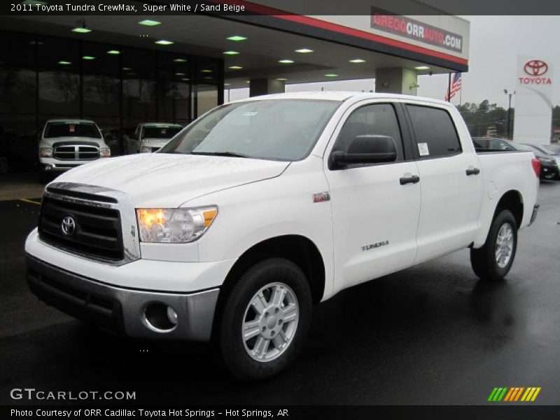 Super White / Sand Beige 2011 Toyota Tundra CrewMax