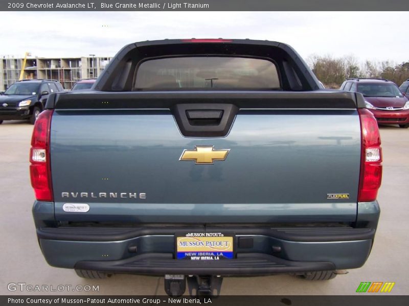 Blue Granite Metallic / Light Titanium 2009 Chevrolet Avalanche LT