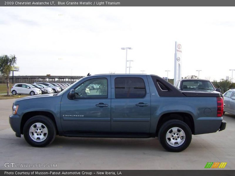 Blue Granite Metallic / Light Titanium 2009 Chevrolet Avalanche LT