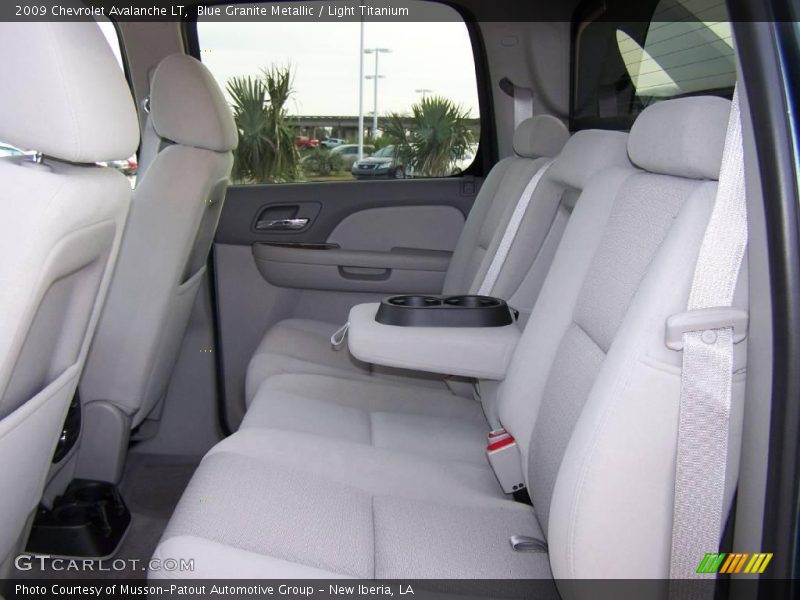 Blue Granite Metallic / Light Titanium 2009 Chevrolet Avalanche LT
