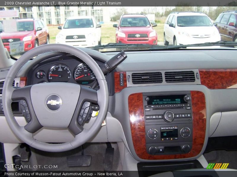 Blue Granite Metallic / Light Titanium 2009 Chevrolet Avalanche LT