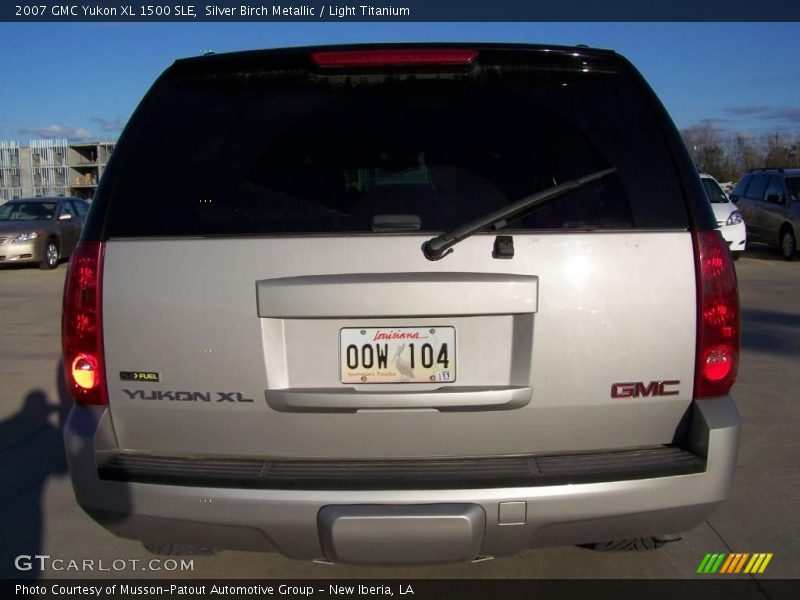 Silver Birch Metallic / Light Titanium 2007 GMC Yukon XL 1500 SLE