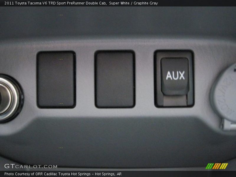 Super White / Graphite Gray 2011 Toyota Tacoma V6 TRD Sport PreRunner Double Cab