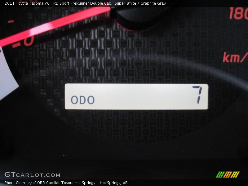 Super White / Graphite Gray 2011 Toyota Tacoma V6 TRD Sport PreRunner Double Cab