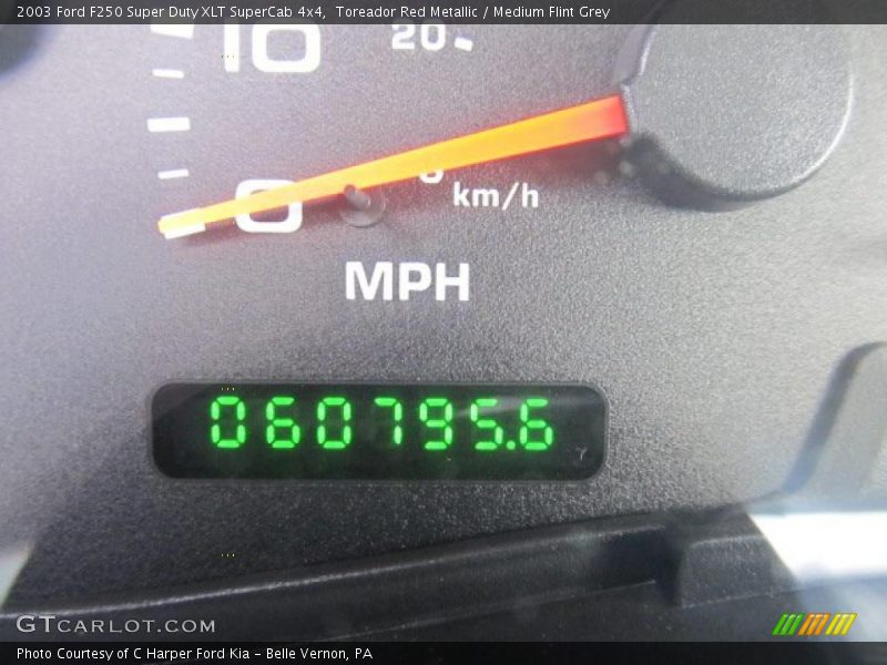 Toreador Red Metallic / Medium Flint Grey 2003 Ford F250 Super Duty XLT SuperCab 4x4