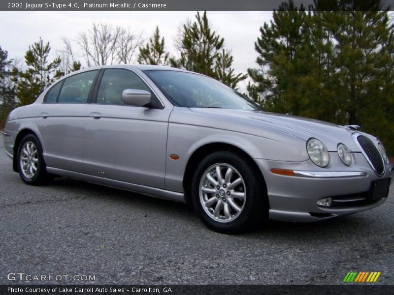 Front 3/4 View of 2002 S-Type 4.0