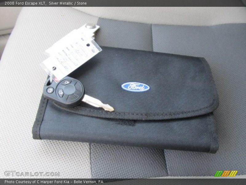 Silver Metallic / Stone 2008 Ford Escape XLT