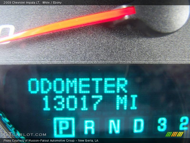 White / Ebony 2009 Chevrolet Impala LT